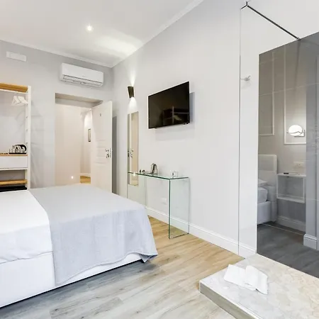 Opera Private By Premium Collection