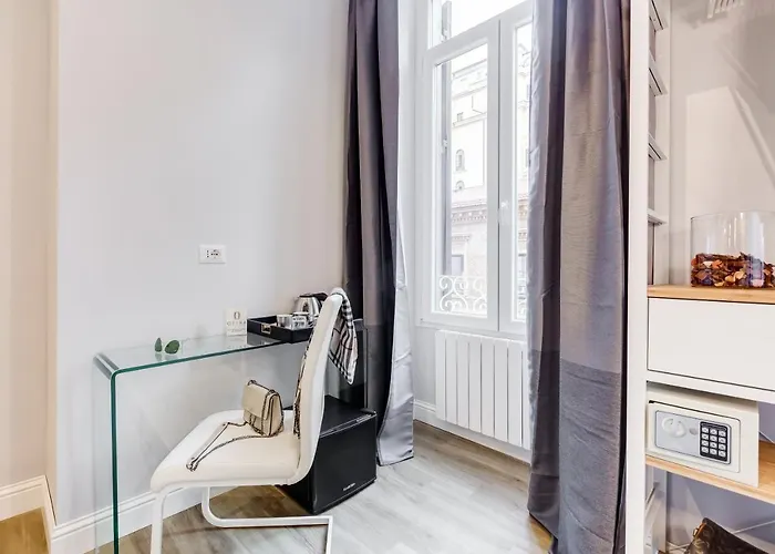 Opera Private By Premium Collection Rom