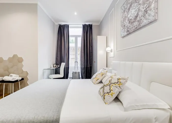 Opera Private By Premium Collection